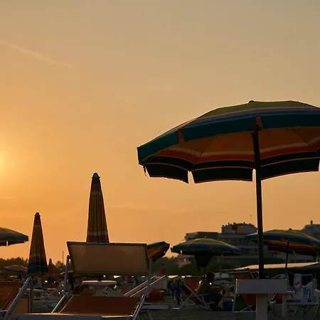 Seafront Building In A Great Location - Beahost Apartment Bibione