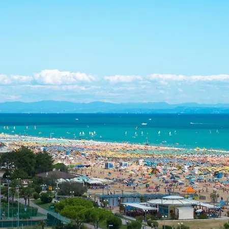 Apartment Seafront Building In A Great Location - Beahost