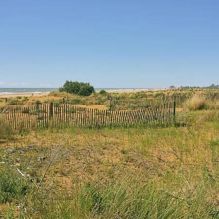 Seafront Building In A Great Location - Beahost Apartment
