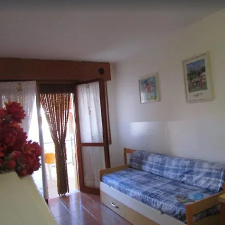 Apartmán In A Seafront Building-beahost *